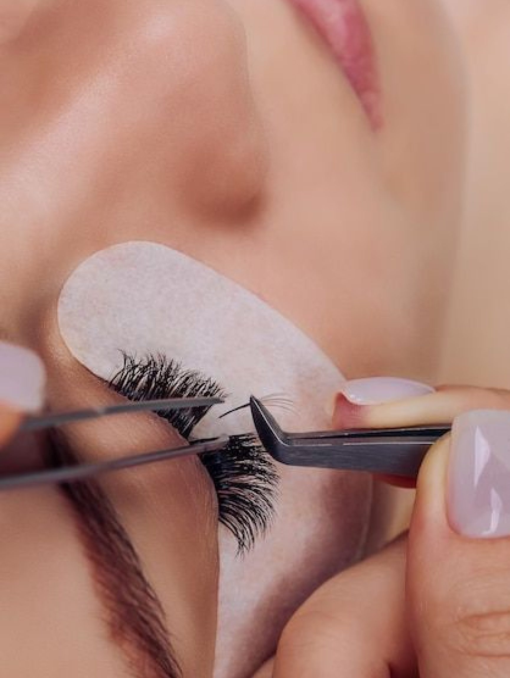 eyelashes eyelashes
